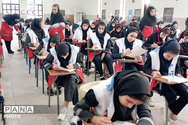 رقابت دانش‌آموزان قرچک برای ادای مسئولیت‌های اجتماعی خود در چهاردهمین المپیاد طرح «دادرس»