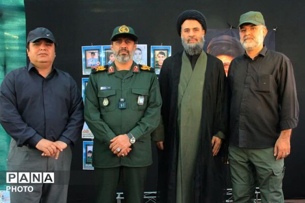 همدلی مسئولان و خادمان در خدمت به زائران رهبر شهید