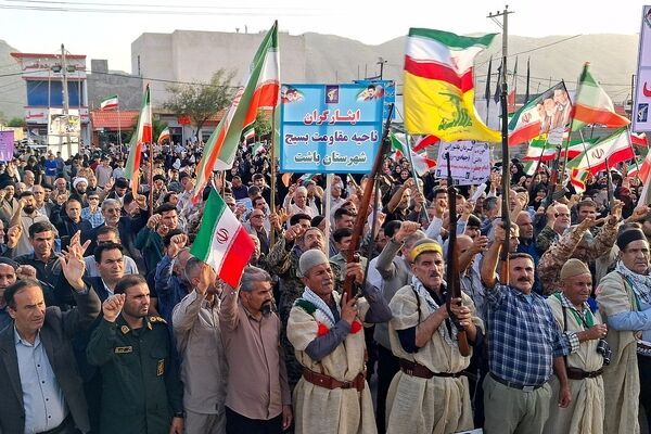 نمایش عظیم اقتدار جان‌فدایان ایران امام رضایی در باشت
