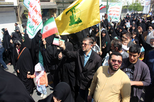 حضور عزتمندانه مردم قم در راهپیمایی آخرین جمعه ماه رمضان