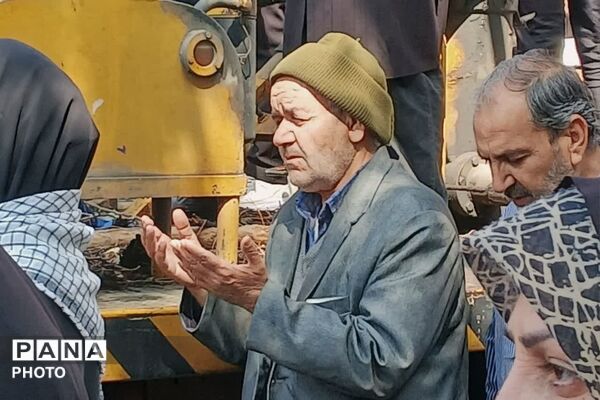 کبوتران عاشق به امام شهیدشان پیوستند