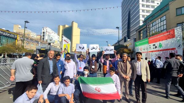حضور پرشور نوجوانان خرمدره‌ای در راهپیمایی روز 13 آبان