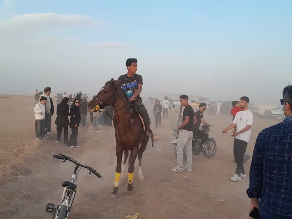تاخت و تاز خاطره‌ها در فدافن؛ مسابقات اسب‌سواری به نام شهید نظافتی