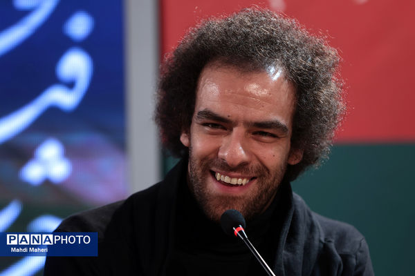 نشست نقد و بررسی فیلم «جانشین» در چهل و چهارمین جشنواره ملی فیلم فجر