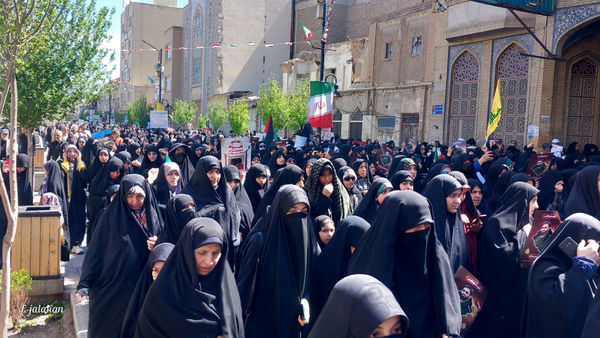 راهپیمایی روز قدس همراه با تشییع پیکر شهید صداقت در قم