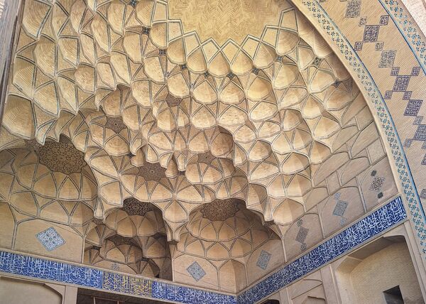 یک روز خاطره انگیز  همراه با عکاسی آثار تاریخی