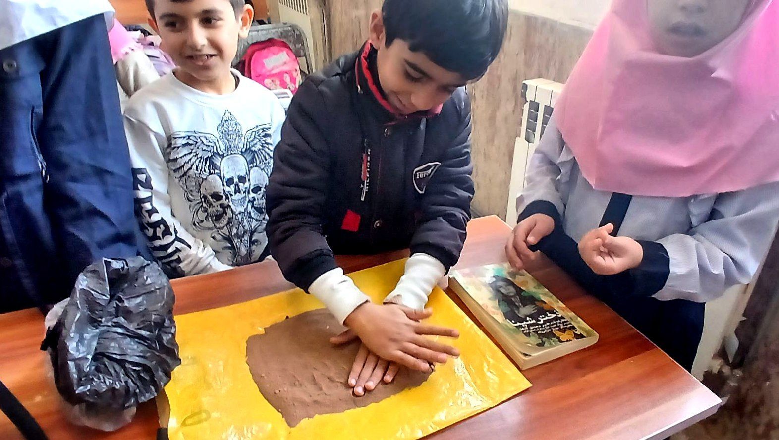 وقتی خاک، معلم من شد