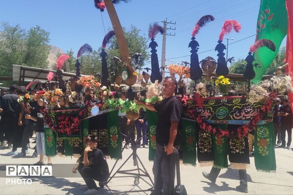 لردگان در ماتمِ عاشورا غرق شد