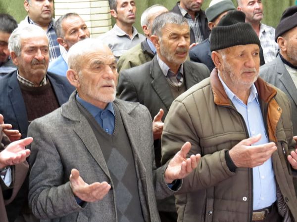 نماز جمعه عبادی و سیاسی در شهر غلامان