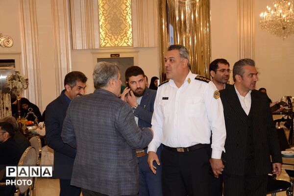 مراسم بزرگداشت و تکریم مقام و منزلت معلمان چهاردانگه