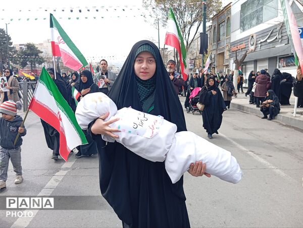 راهپیمایی روز قدس همراه با تشییع پیکر شهید مجتبی پارسا روش