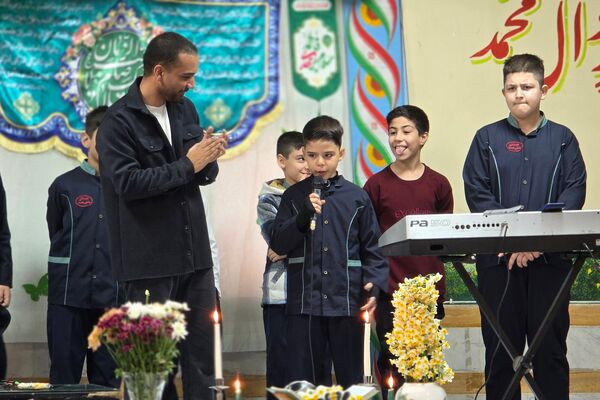 جشن میلاد با سعادت حضرت مهدی موعود(ع)در دبستان حاج همت بهارستان ۲