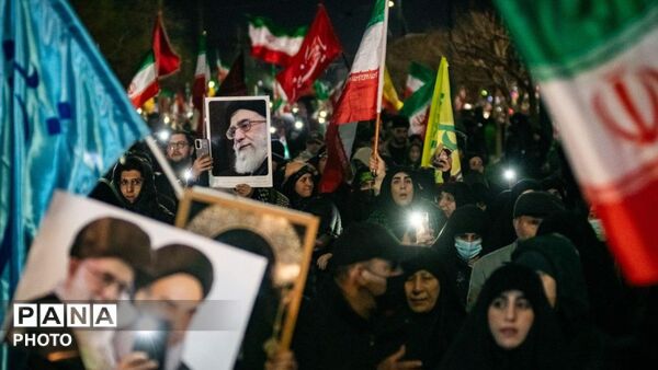 خیابان، تنگه احد جمهوری اسلامی ایران است