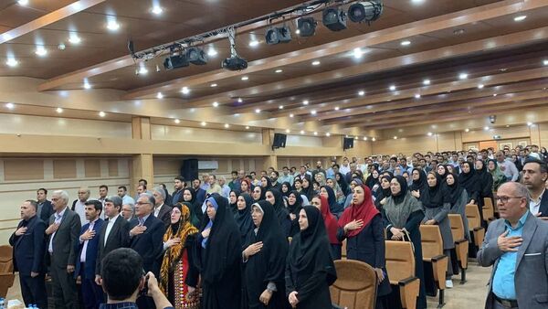 تجلیل از دانش‌آموزان برتر عشایری و کنکور سراسری در گنبد