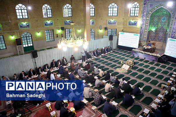 محفل انس با قرآن دانش آموزان و فرهنگیان برگزیده و نخبه قرآنی با حضور وزیر آموزش و پرورش