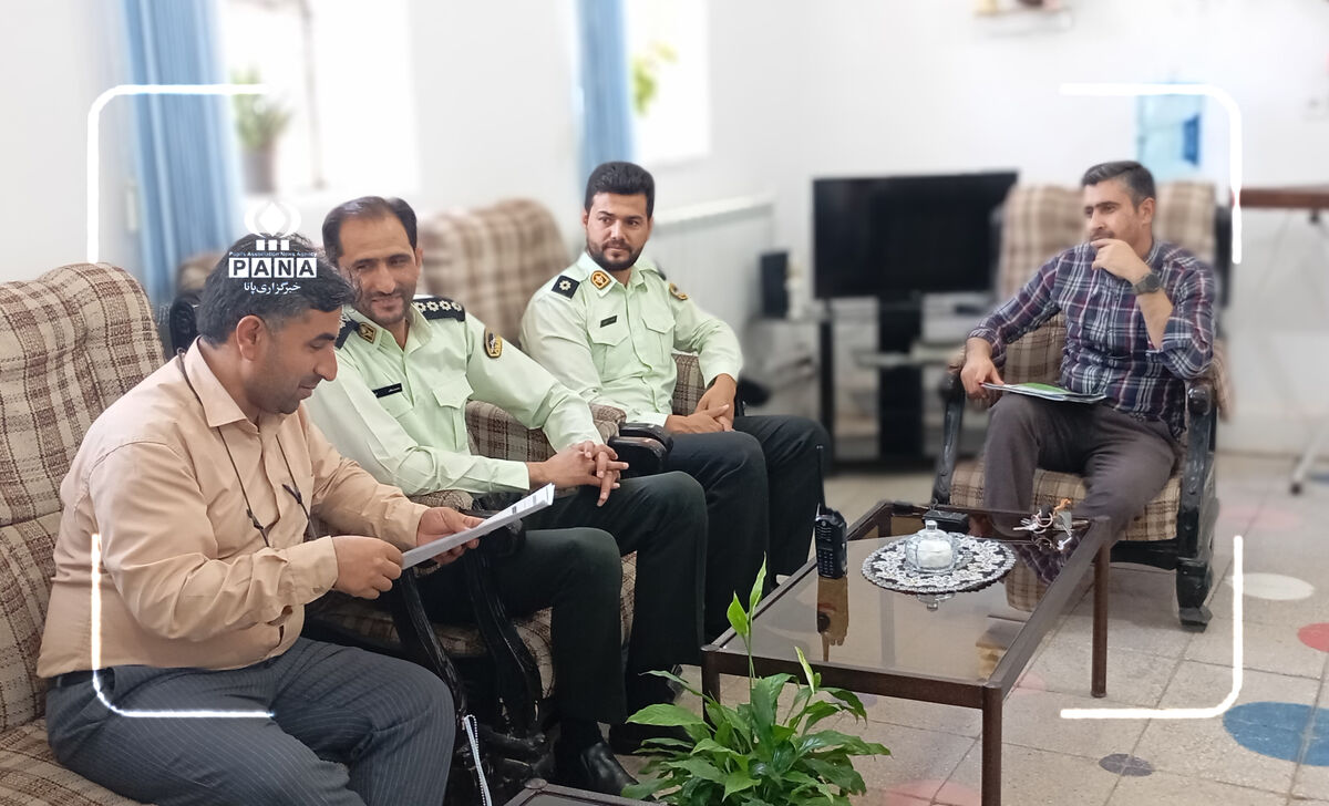 بازدید فرمانده نیروی انتظامی دهگلان از کانون‌های تربیتی شهید مطهری و شهید سمیه