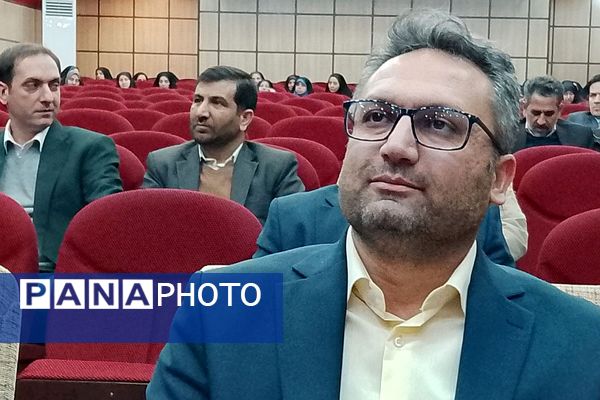 حضور مسئولان و فرهنگیان اداره کل آموزش و پرورش شهرستان‌های تهران در جشن ولادت حضرت مهدی(عج)