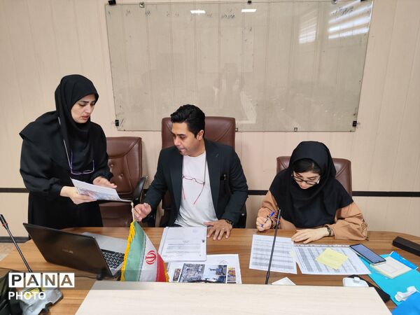 داوری مرحله استانی جشنواره نوجوان خوارزمی در محورهای فرهنگ و هنر و عکاسی