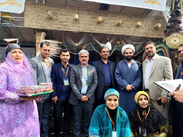 بازدید معاون پرورشی و فرهنگی وزارت آموزش و پرورش از نمایشگاه دستاوردهای کانون‌های فرهنگی تربیتی استان بوشهر