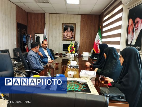 تقدیر از رئیس اداره راه و حمل و نقل جاده‌ای شهرستان فریمان 