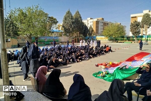 المپیاد ورزشی در مدارس شهید بهزاد کاشفی و دکتر حسابی ملارد 