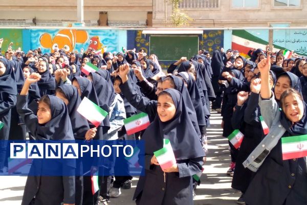 از غنچه های مدرسه تا شکوفه های مقاومت