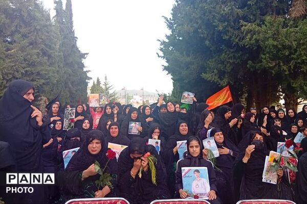 مراسم گرامیداشت چهلمین روز شهادت شهید علی کیانی در گلزار شهدای یاسوج