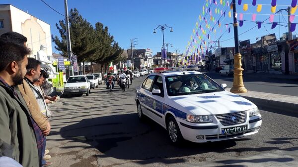 آیین گلباران تمثال امام خمینی(ره) در شهرستان کوهسرخ