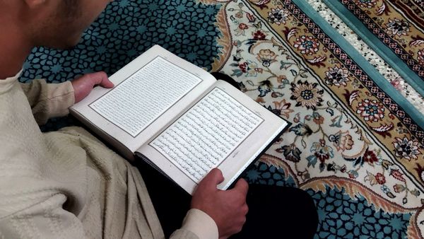 انس با قرآن در دبیرستان شاهد ابوذر غفاری 