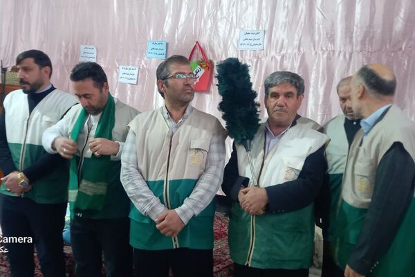 مدرسه شهید لطفی بهارستان‌دو میزبان جشن دهه فجر 