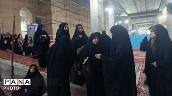 نماز عید بندگی در مسجد جامع نیشابور 