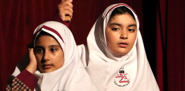 حضور نماینده استان در مرحله کشوری چهارمین جشنواره ملی تئاتر درسی در میناب