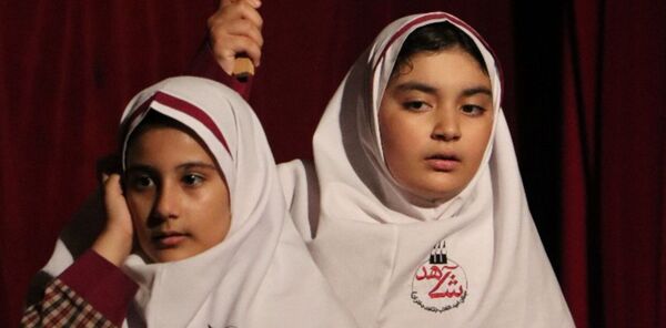 حضور نماینده استان در مرحله کشوری چهارمین جشنواره ملی تئاتر درسی در میناب