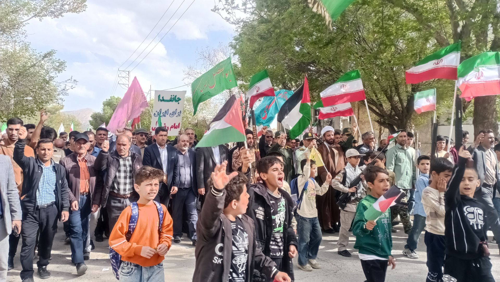 دنا صحنه شکوه و حماسه شد