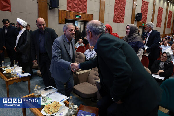 گردهمایی نیک‌اندیشان مدرسه‌ساز سرزمین هامون و مکران
