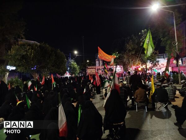 حضور پرشور مردم شهرستان نیشابور در صد و شصت و پنجمین شب از اجتماعات در حسینیه امام خمینی