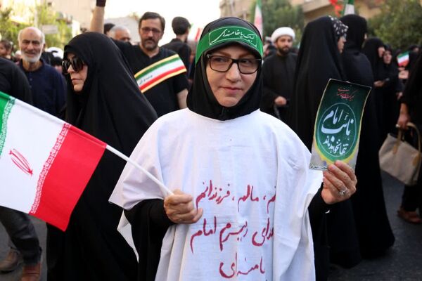 اعلام انزجار مردم قم از یاوه گویی‌های استکبار جهانی با راهپیمایی «عهد خون»