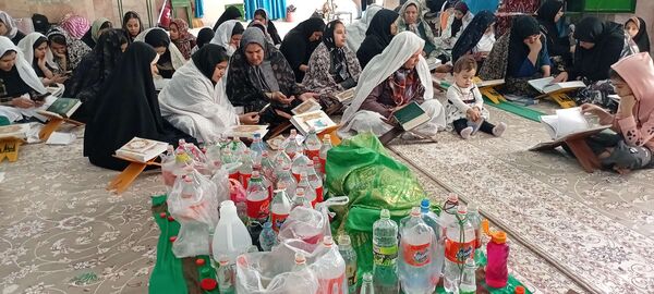 تلاوت دعای ام داوود توسط معتکفین روستای نقاب خلیل آباد