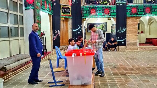 حضور پرشور مردم‌ اشتهارد برای دومین بار در پای صندوق‌های رأی