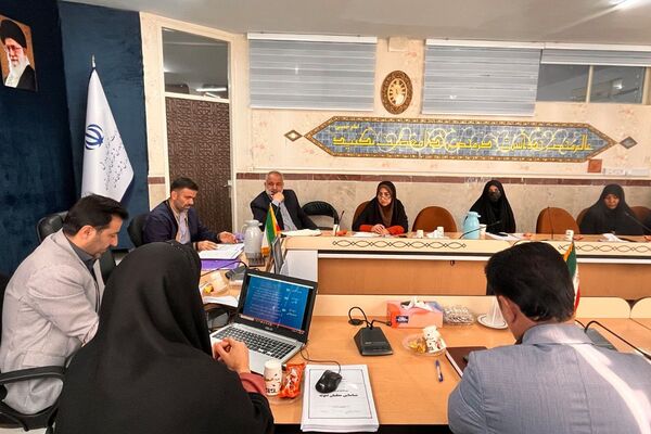 نخستین جلسه ستاد شناسای معلمان نمونه در شهرستان قدس