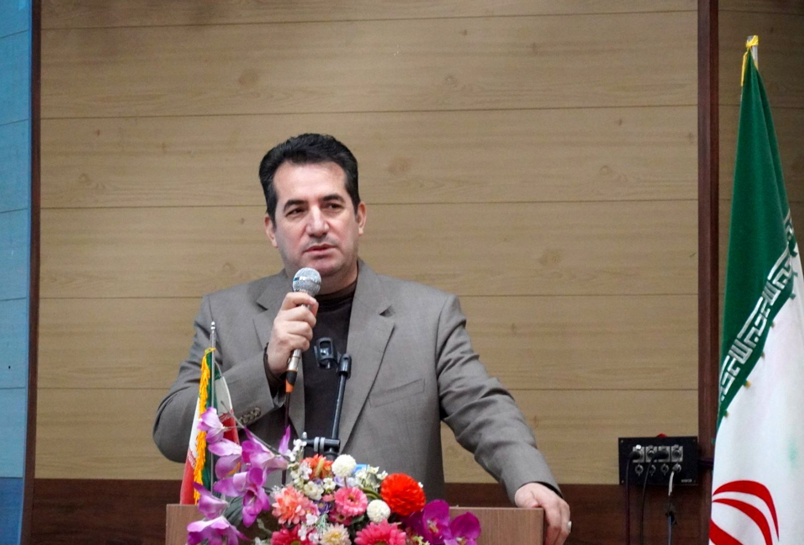 دانش‌آموزان و فرهنگیان پژوهشگر برتر خراسان شمالی با تأکید بر اصلاح روش‌های تدریس تجلیل شدند