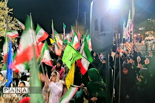 مقاومت در خیابان‌های شهر بار ادامه دارد