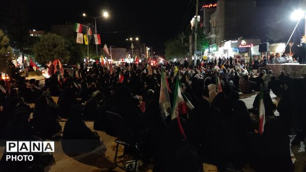 حضور پر شور مردم حماسه ساز نیشابور در شب صد و شصت و پنجم 