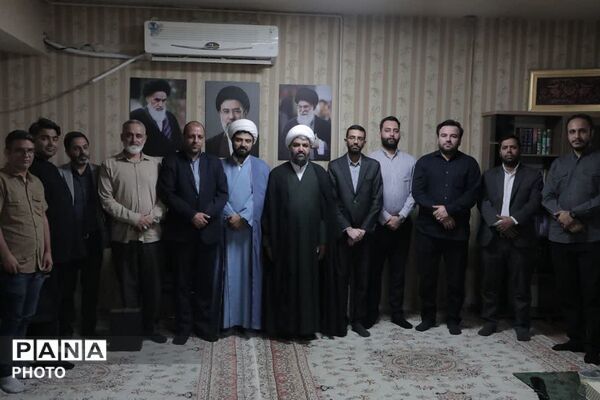 دیدار صمیمانه امام جمعه باقرشهر و کهریزک با خبرنگاران و فعالان رسانه‌ای منطقه 