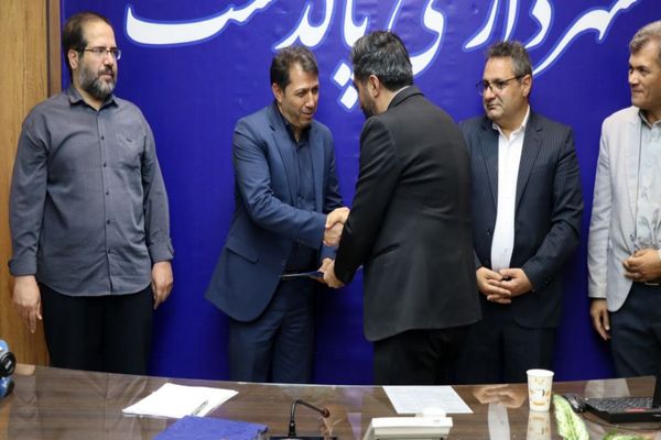 نشست صمیمانه شهردار پاکدشت با خبرنگاران و اصحاب رسانه