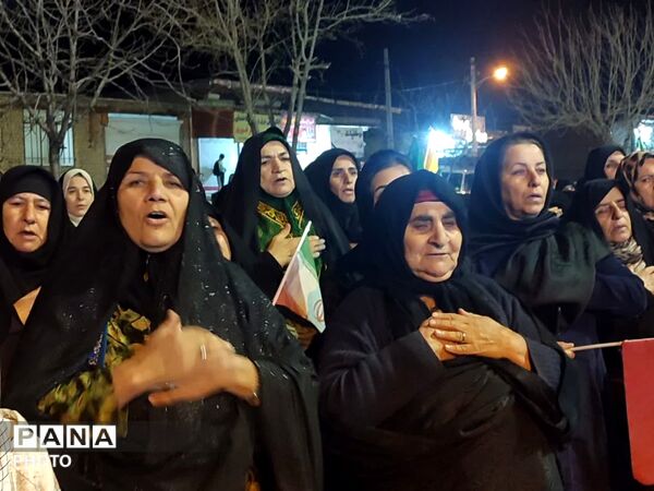 حضور گسترده فرهنگیان و دانش‌آموزان پیشتاز بیرانوند در چهل و سومین اجتماعات شبانه مردم