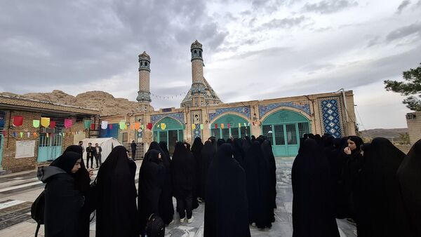 اعزام دانش‌آموزان شهرستان کهک قم به اردوی راهیان نور