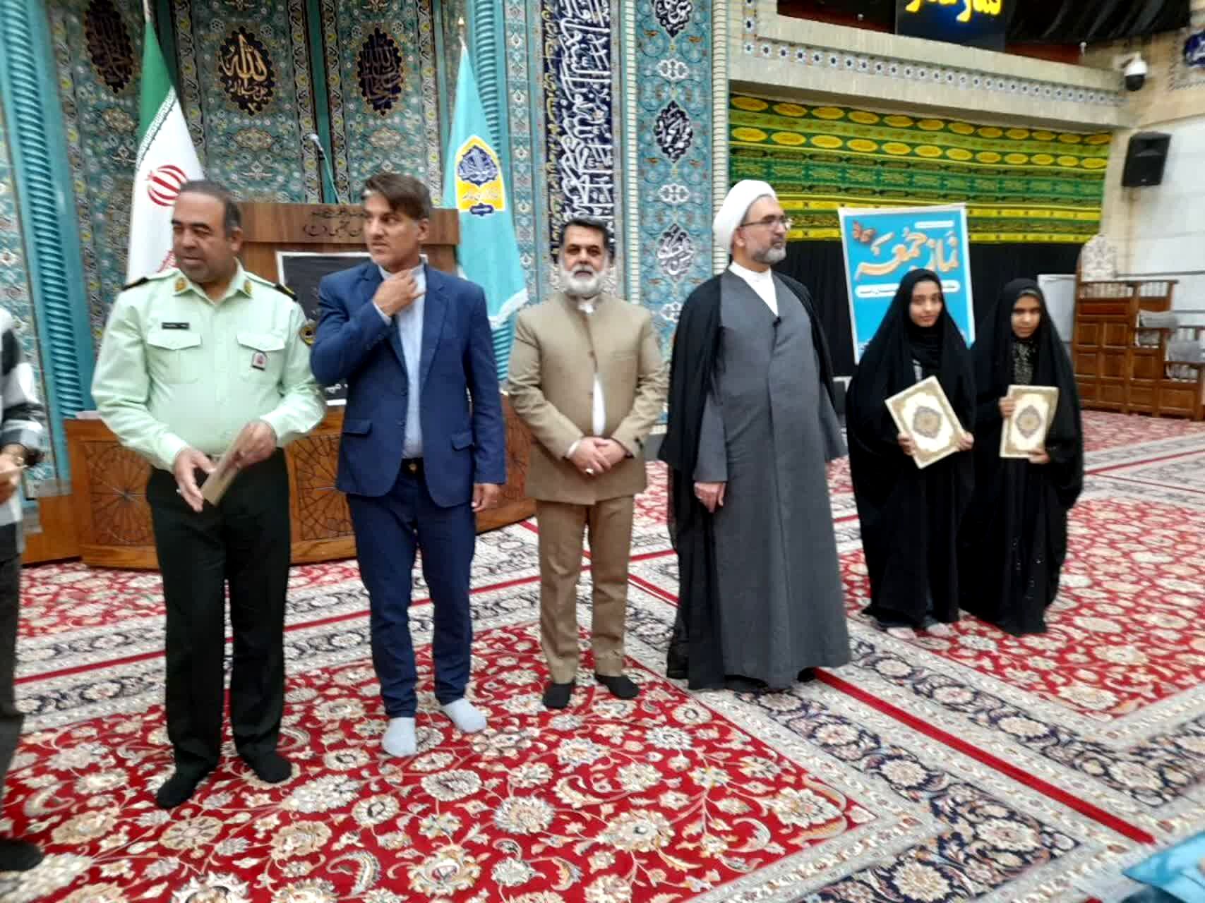 دانش‌آموزان مهریزی در مسابقات کشوری درخشیدند