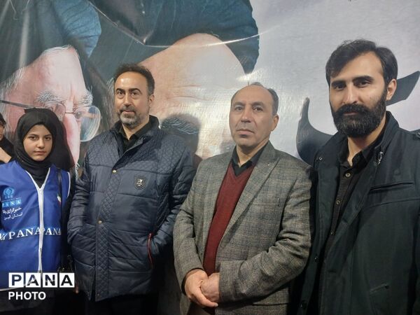 اجتماع باشکوهی فرهنگیان استان البرز در چهلم شهادت رهبر و دانش‌آموزان میناب
