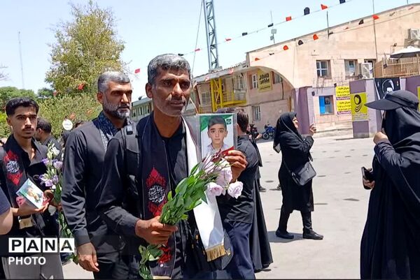 روایتی از مهر و ایثار با استقبال از خانواده شهدای میناب